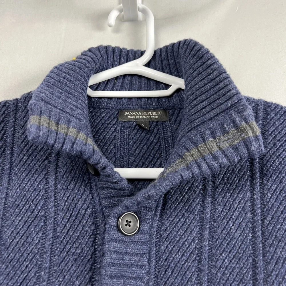 Banana Republic Sweater mens Sz L Merino Wool Henley Mock Neck 1/4  button Blue